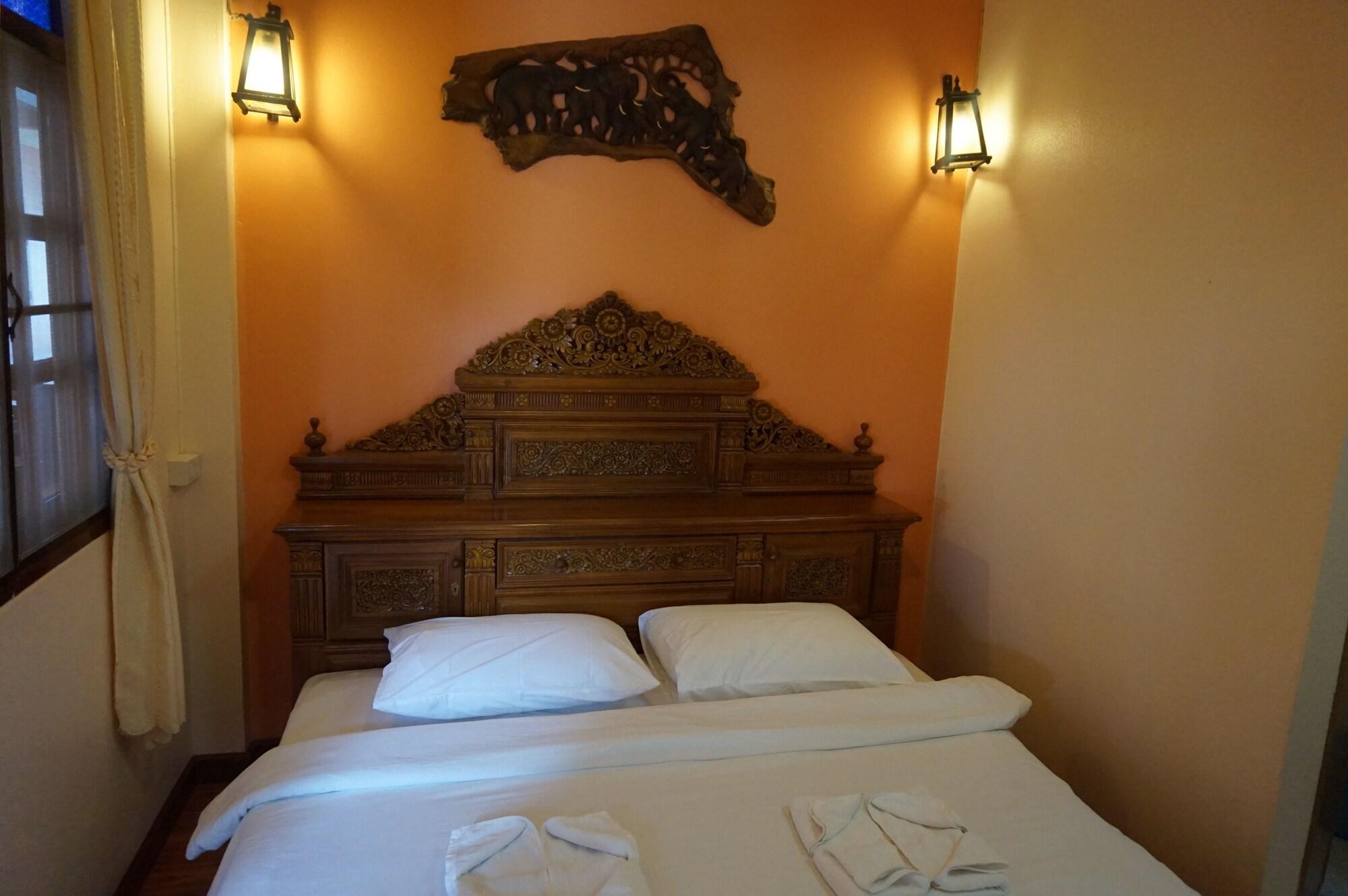 The Old Chiangkhan Boutique Hotel Csiangkham Kültér fotó