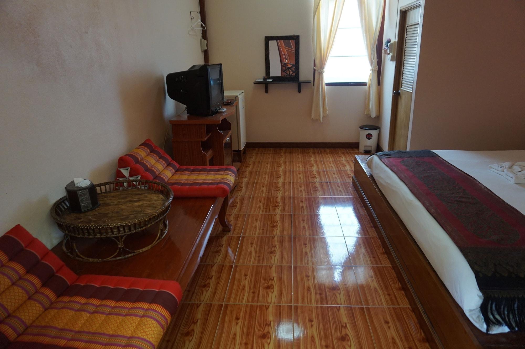 The Old Chiangkhan Boutique Hotel Csiangkham Kültér fotó